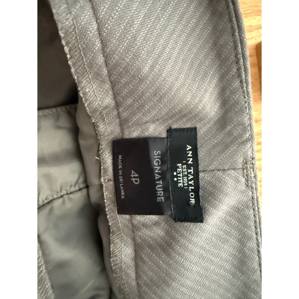 Ann Taylor Signature Petite Gray Pinstripe Dress Pants Size 4P Straight Leg - Picture 3 of 4